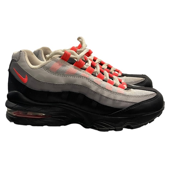 Nike air max 95 black solar red gunsmoke gs size 5.5Y - Picture 4 of 7